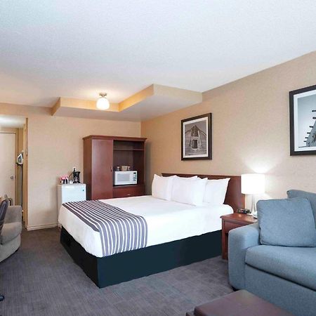 Sandman Inn Princeton Extérieur photo